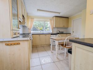 Kitchen- click for photo gallery